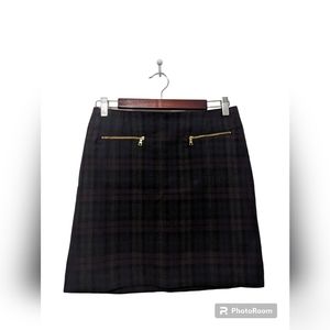 Bodycon plaid pencil skirt with gold hardware